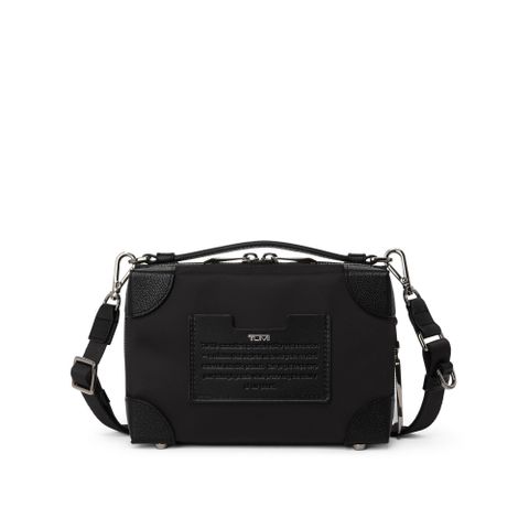 VOYAGEUR Dey Trunk 斜背包-黑色/青銅色