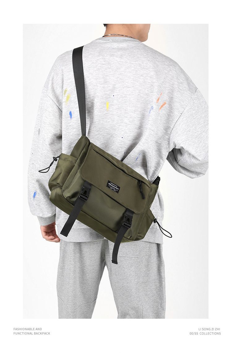 FASHIONABLE ANDFUNCTIONAL BACKPACKLI SONG ZI ZHI00/ COLLECTIONS