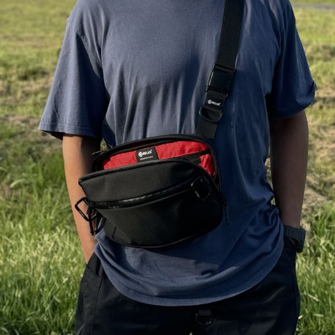 Relux Chill-17 Magnet Urban Daily Sling Bag磁吸瞬取都會日常單肩包