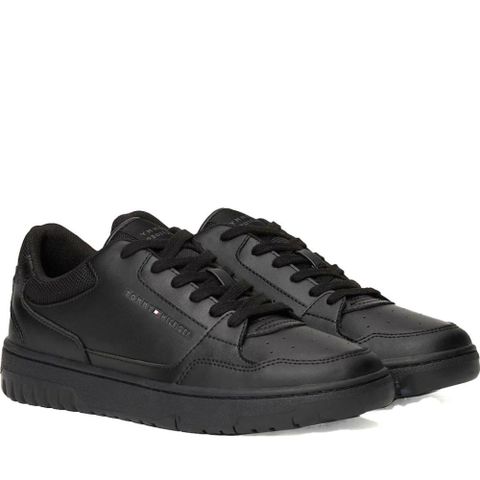 TOMMY HILFIGER BASKET CORE 休閒平底鞋 黑色男款鞋子