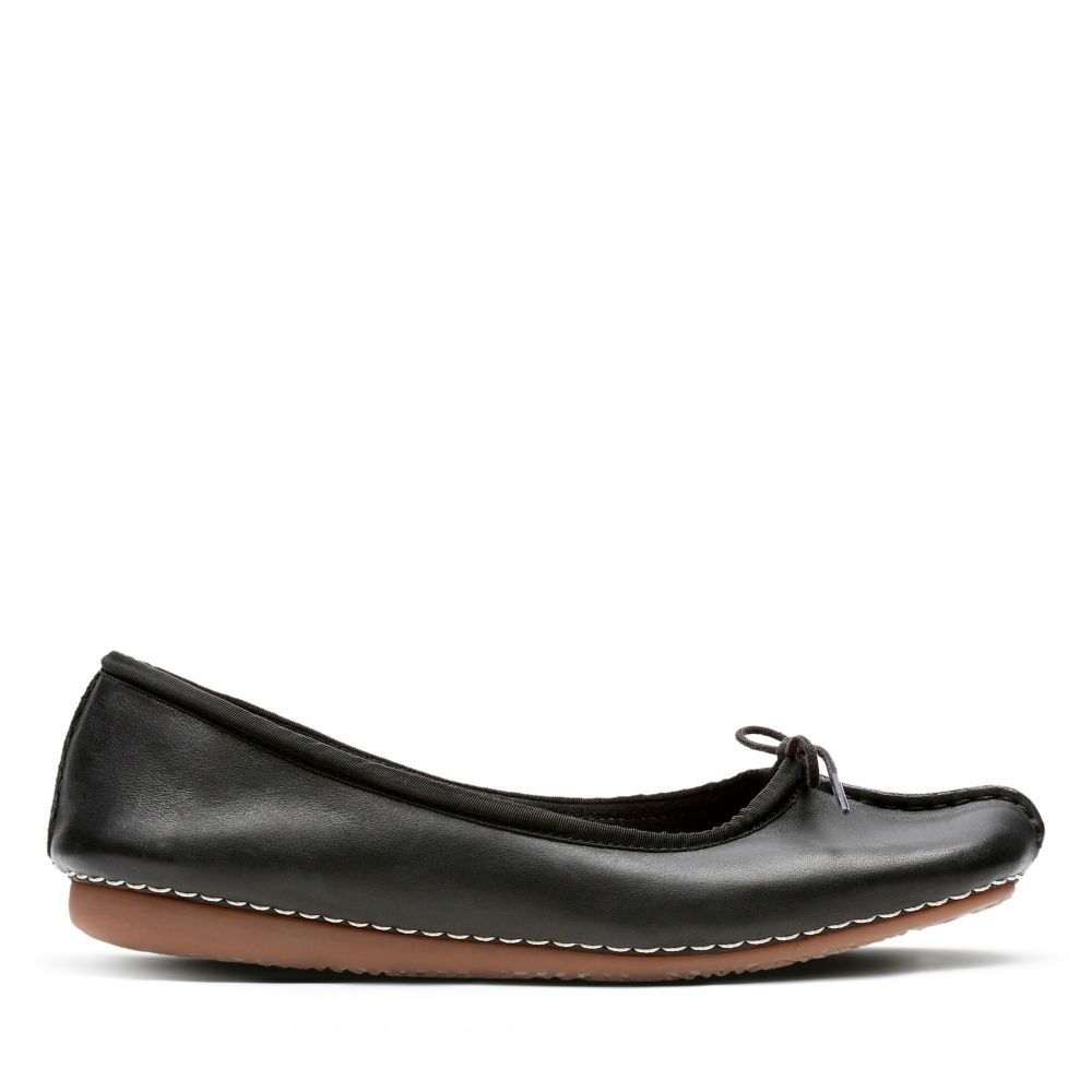 Clarks 女款Freckle Ice 全皮面對縫線設計蝴蝶結平底鞋 CLF52929C