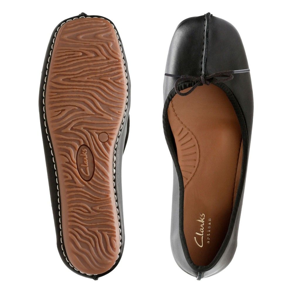 Clarks 女款Freckle Ice 全皮面對縫線設計蝴蝶結平底鞋 CLF52929C