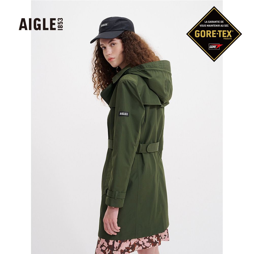 AIGLE  女 防水透氣風衣常春藤綠AG-2A202A246(防水透氣外套 防水外套 風衣 女裝 女外套 Goretex)