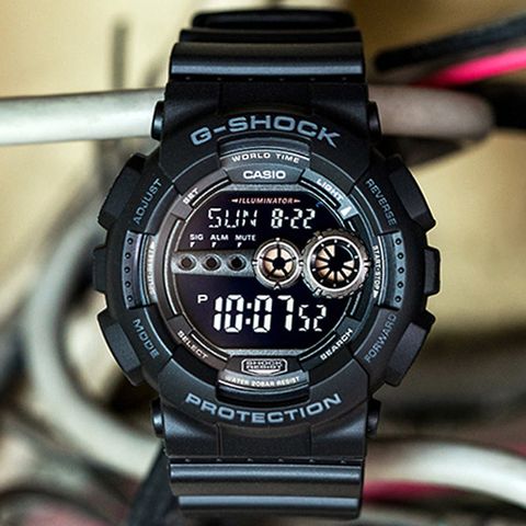 【CASIO 卡西歐】G-SHOCK 強悍亮眼運動休閒錶-黑-GD-100-1B