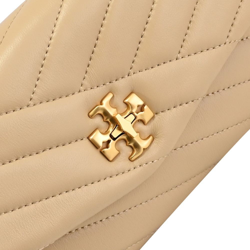 TORY BURCH 經典LOGO絎縫轉釦斜背包.淺沙色