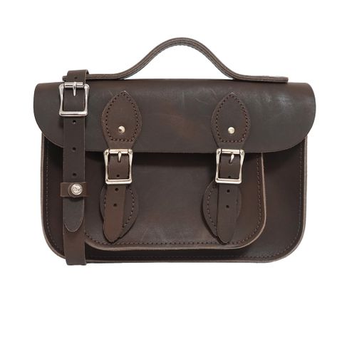 【The Leather Satchel Co.】11吋 英國手工牛皮劍橋包 手提包 肩背包 斜背包 側肩包 多功能兩用包 磁釦與皮帶固定環貼心設計 (原色深咖啡)