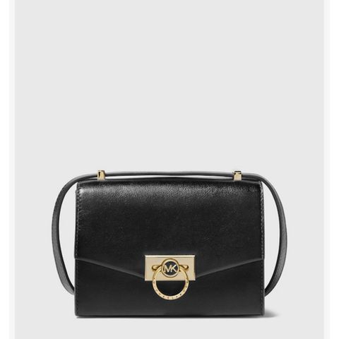 【Michael Kors】專櫃經典款 HENDRIX 防刮皮革翻蓋斜背包-金釦黑/迷你款