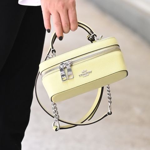 COACH CJ520 經典馬車LOGO兩用化妝箱包.淺綠