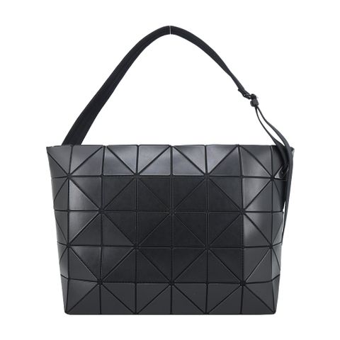 Issey Miyake 三宅一生 BAOBAO BLOCKY 霧面皮革斜背包-黑色