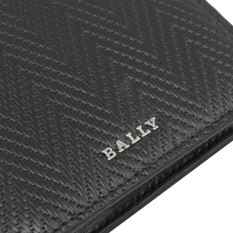 བBALLY