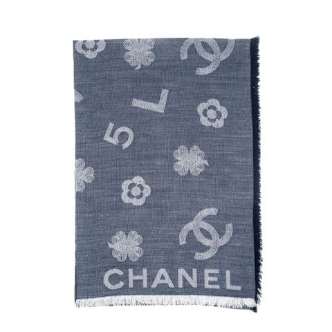 CHANEL 香奈兒 新款牛仔藍底白色刺繡字母圖騰雙CC喀什米爾混棉圍巾