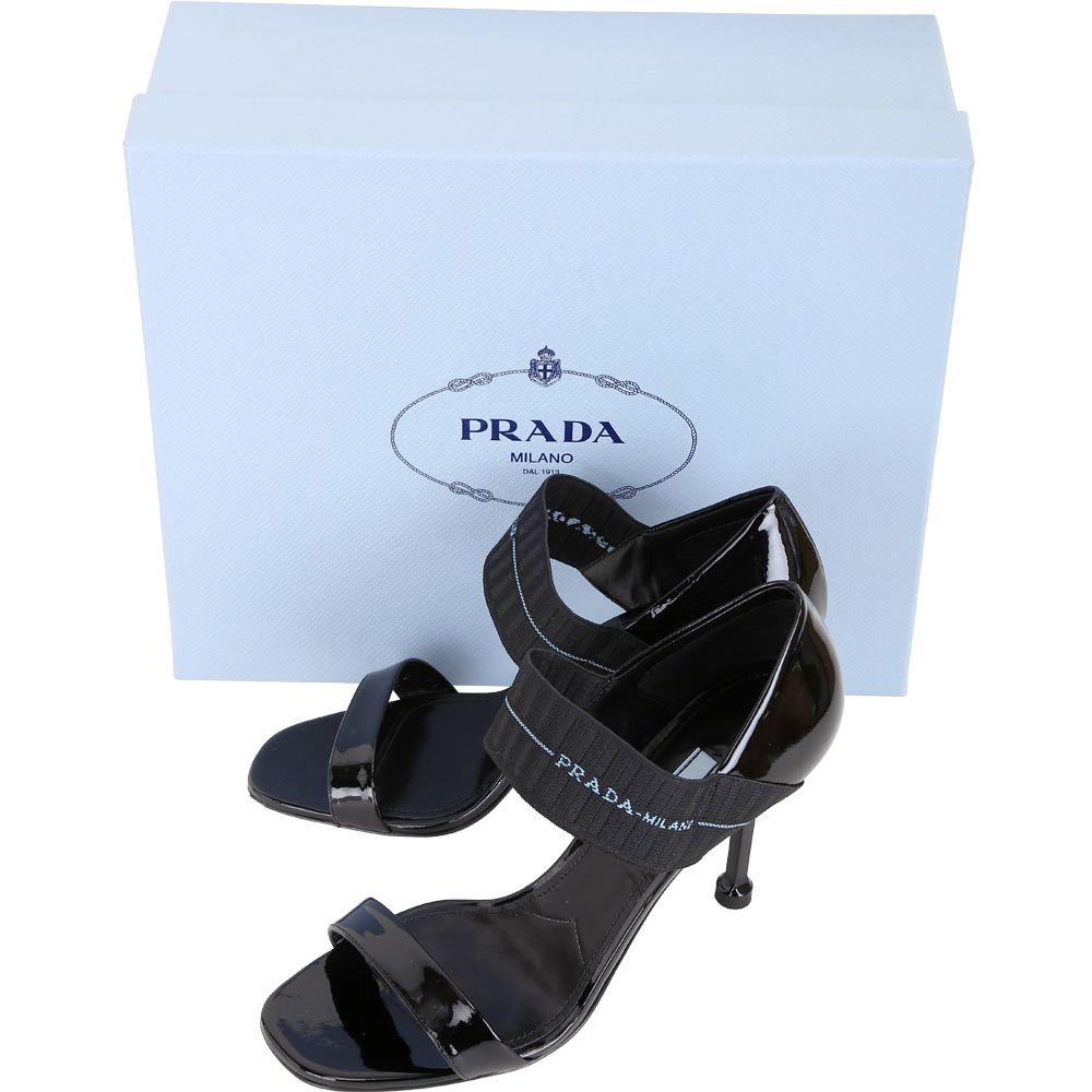 PRADA 普拉達  字母彈性織帶漆皮高跟涼鞋(黑色)