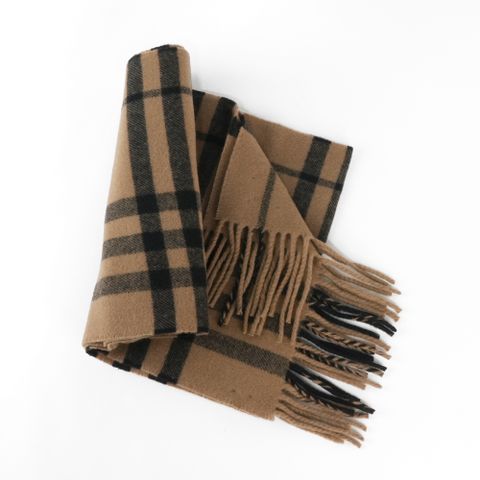 BURBERRY 經典格紋純羊毛圍巾(奶茶色) 80899561