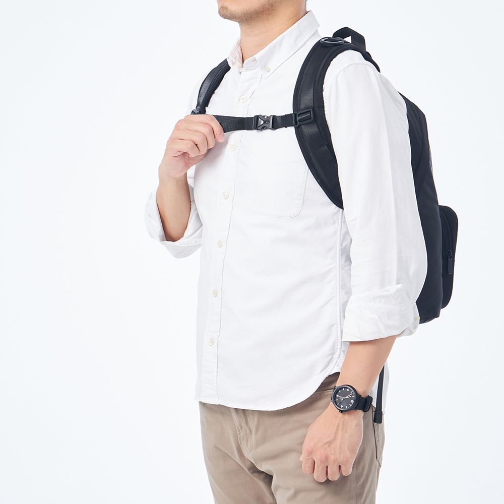 Mondaine 瑞士國鐵 Urban Backpack都市輕旅後背包-黑 (230801K)
