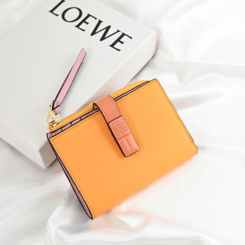 LOEWE 烙印LOGO撞色小牛皮釦式零錢短夾.亮橘