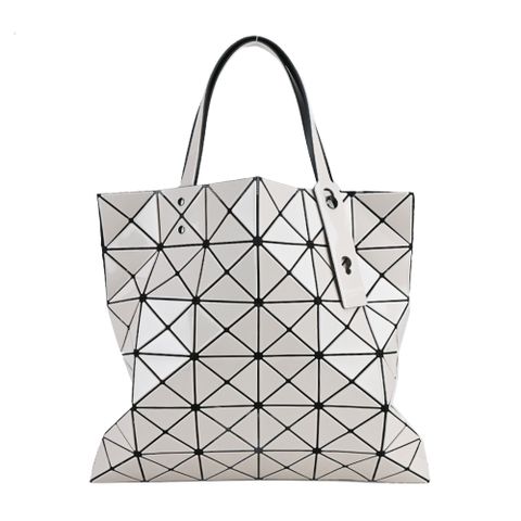 Issey Miyake 三宅一生 BAOBAO 6x6 亮面手提包-米