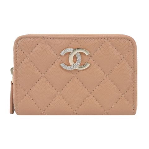 CHANEL 水鑽雙C LOGO菱格紋小牛皮零錢夾(深米)