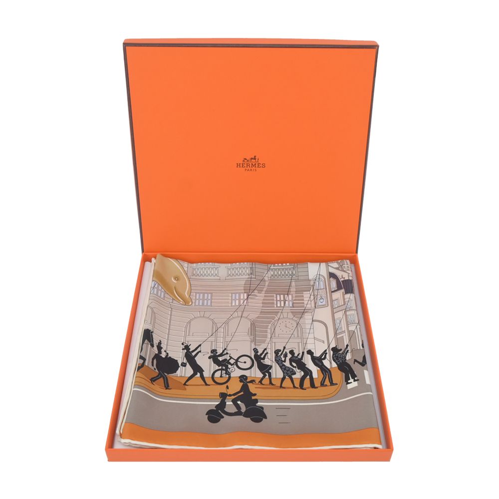 HERMES 愛馬仕 Hermes 愛馬仕 Herms Parade 90 cm手工捲邊斜紋真絲方巾(奶油/柳橙)