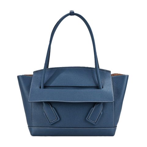 BOTTEGA VENETA  The Arco 經典小牛皮手提/肩背包(寶藍)