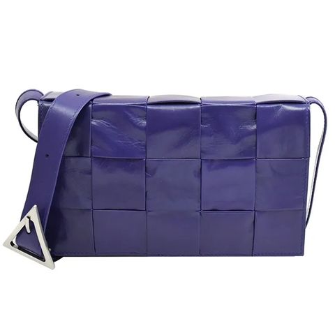 BOTTEGA VENETA 667298 Cassette 大格編織斜背包.深紫