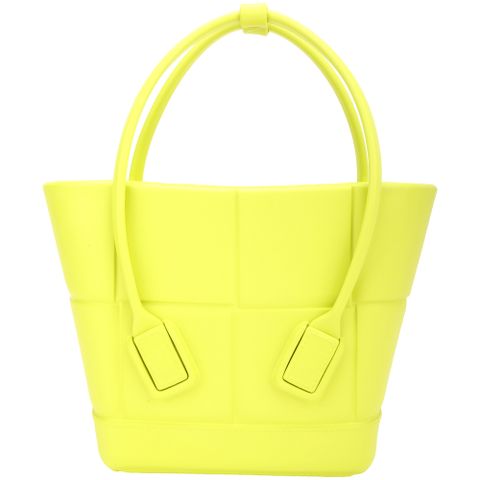 BOTTEGA VENETA Arco 寬編織壓花啞光橡膠手提托特包(奇異果色)