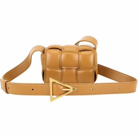 BOTTEGA VENETA 寶緹嘉 BV Bottega Candy Padded Cassette 迷你小羊皮斜背錢包(駝色)
