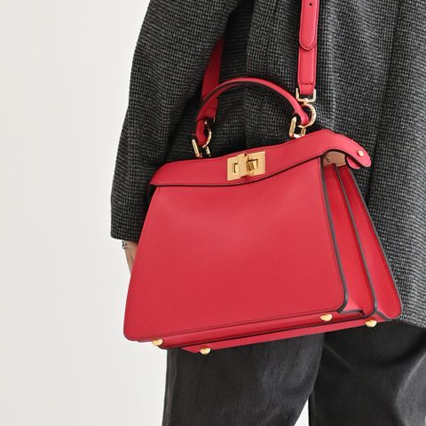 FENDI 8BN327 Peekaboo 經典轉扣雙層兩用包.桃粉