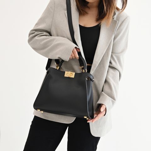 FENDI 8BN302 Peekaboo Iconic 轉扣雙層兩用包.黑