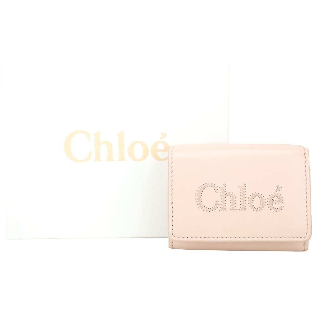 CHLOE 蔻依 Sense 字母刺繡徽標小牛皮三折迷你短夾(裸粉)