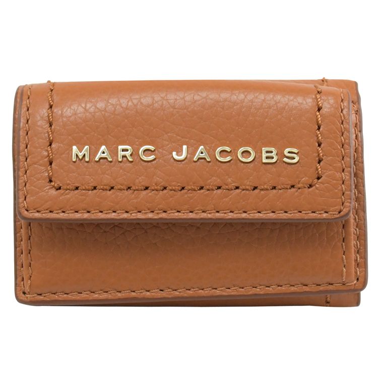 MARC JACOBS  馬克賈伯 浮雕LOGO三折扣式小短夾.咖