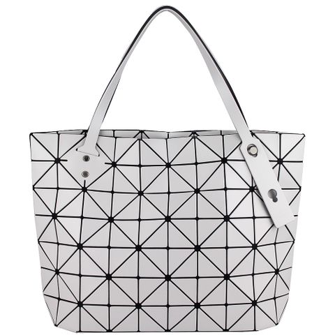 ISSEY MIYAKE 三宅一生B AOBAO 白灰皮紋方格7x10拉鍊托特包
