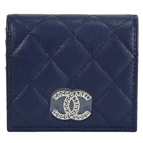 CHANEL AP3828 鏤空刻字雙C LOGO小牛皮扣式零錢短夾.深藍