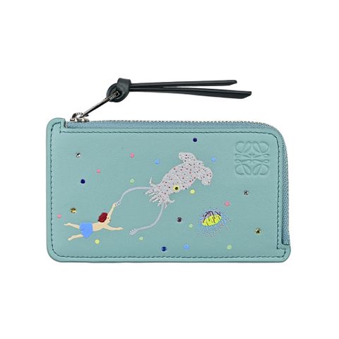 LOEWE x Suna Fujita 新款Anagram 壓紋標誌納帕小牛皮花枝水晶拉鍊零錢包 (水色)