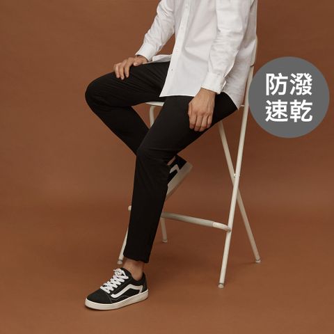 GIORDANO 佐丹奴 男裝防潑水日常機能長褲 All Day Pants系列-40 黑色