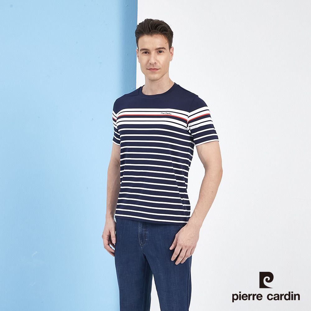 Pierre Cardin 皮爾卡登  男裝胸前印花短袖圓領衫-丈青色 (5217252-38)