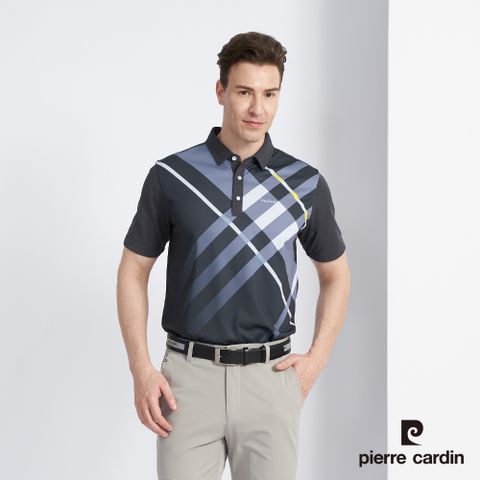 Pierre Cardin 皮爾卡登 男款 吸濕排汗胸前數位印花短袖POLO衫-深灰色 (5227210-98)