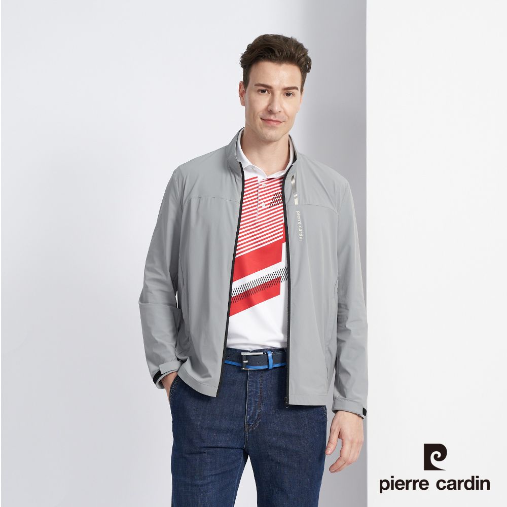 Pierre Cardin 皮爾卡登 男款 都會休閒彈性防潑水立領薄夾克-灰色 (5227605-95)