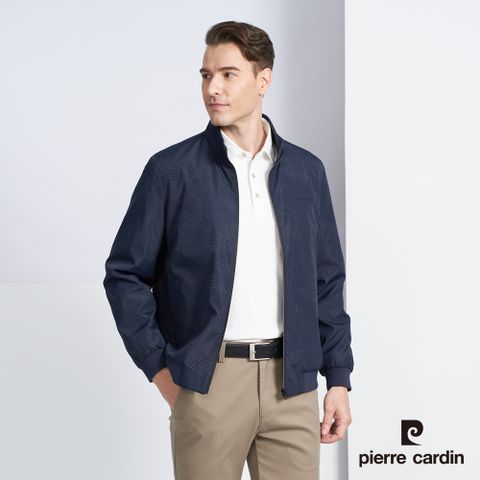 Pierre Cardin 皮爾卡登 男款 休閒立領洞洞印花保暖鋪棉外套-深藍色(5225763-38)