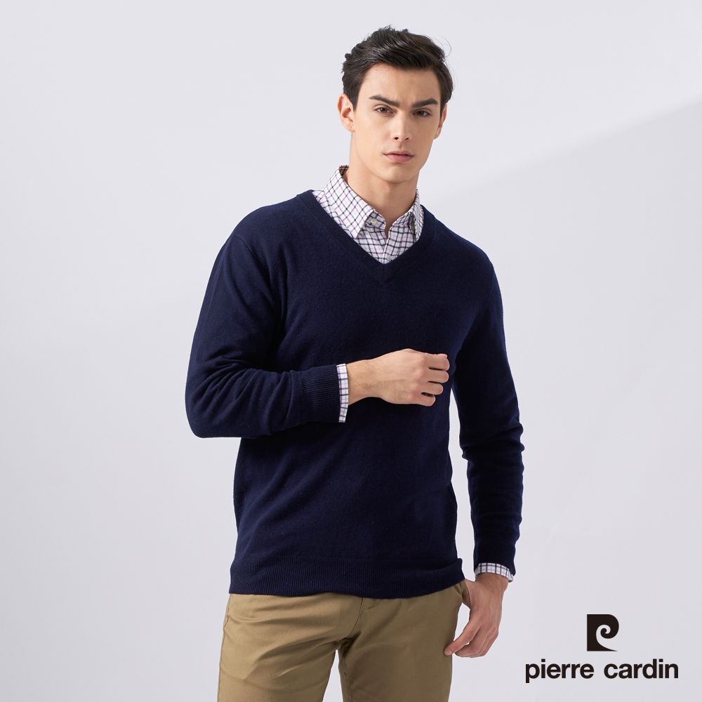 Pierre Cardin 皮爾卡登 男款 純羊毛素色V領長袖毛衣-深藍色 (5225476-38)