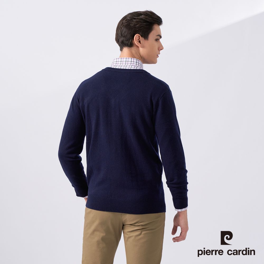 Pierre Cardin 皮爾卡登 男款 純羊毛素色V領長袖毛衣-深藍色 (5225476-38)