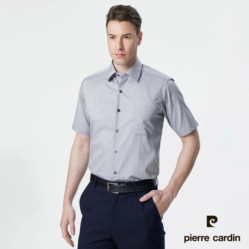 Pierre Cardin 皮爾卡登 男襯衫 進口素材純棉透氣輕商務素色緹花短袖襯衫_灰色(81201-93)