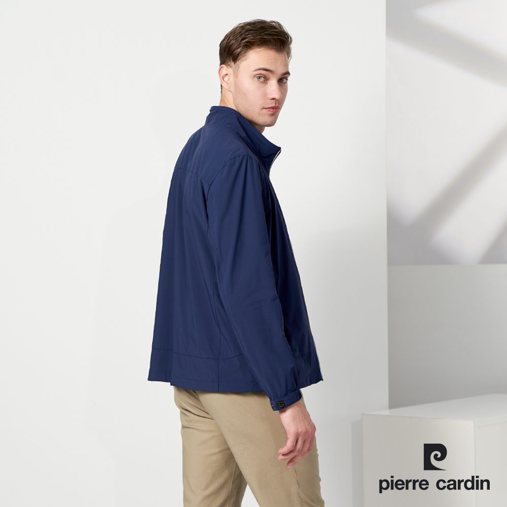 Pierre Cardin 皮爾卡登  男款 都會休閒立領薄夾克-深藍色 (5237603-38)