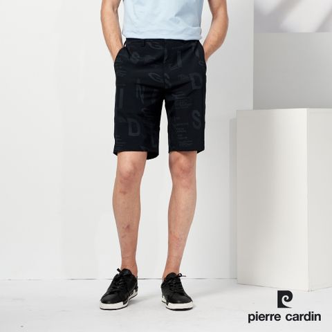 Pierre Cardin 皮爾卡登 男裝 彈性印花平口短褲-深灰色 (5237965-97)