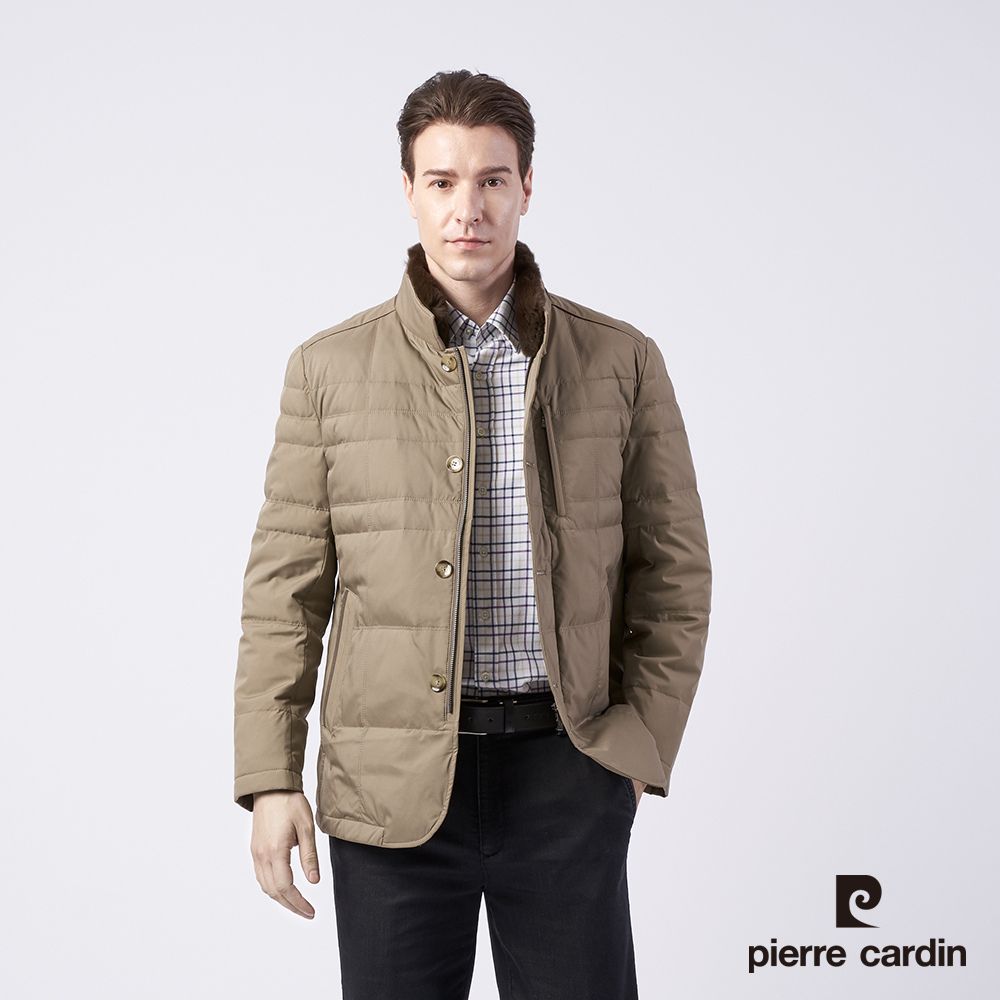 Pierre Cardin 皮爾卡登 男款 進口素材 獺兔毛立領羽絨外套-卡其色 (5185704-82)