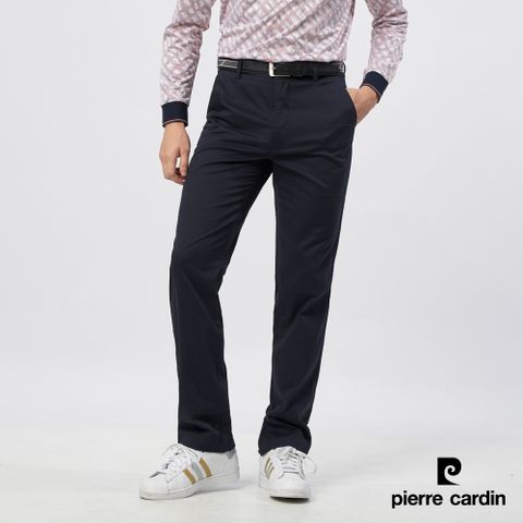 Pierre Cardin 皮爾卡登 男裝 棉混微彈性平口休閒長褲-藍色 (5235874-38)