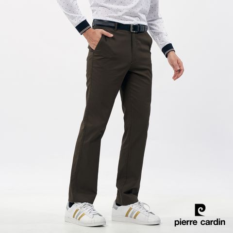 Pierre Cardin 皮爾卡登 男裝 棉混微彈性平口休閒長褲-橄欖綠 (5235874-48)