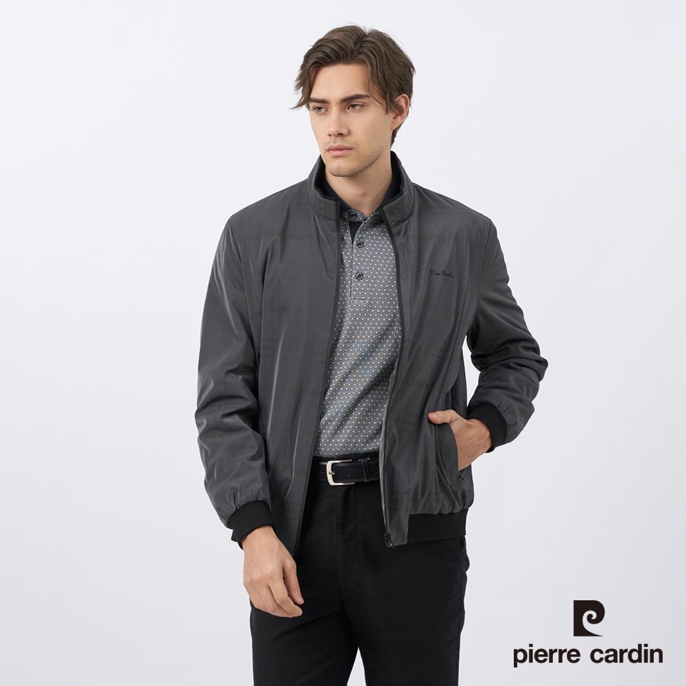 Pierre Cardin 皮爾卡登 男裝 都會休閒立領鋪棉印暗格夾克外套-深灰色 (5235767-95)