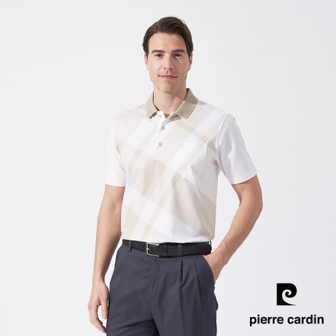 【pierre cardin 皮爾卡登】男款 吸濕排汗胸前印斜格短袖polo衫-卡其色 (5247207-84)