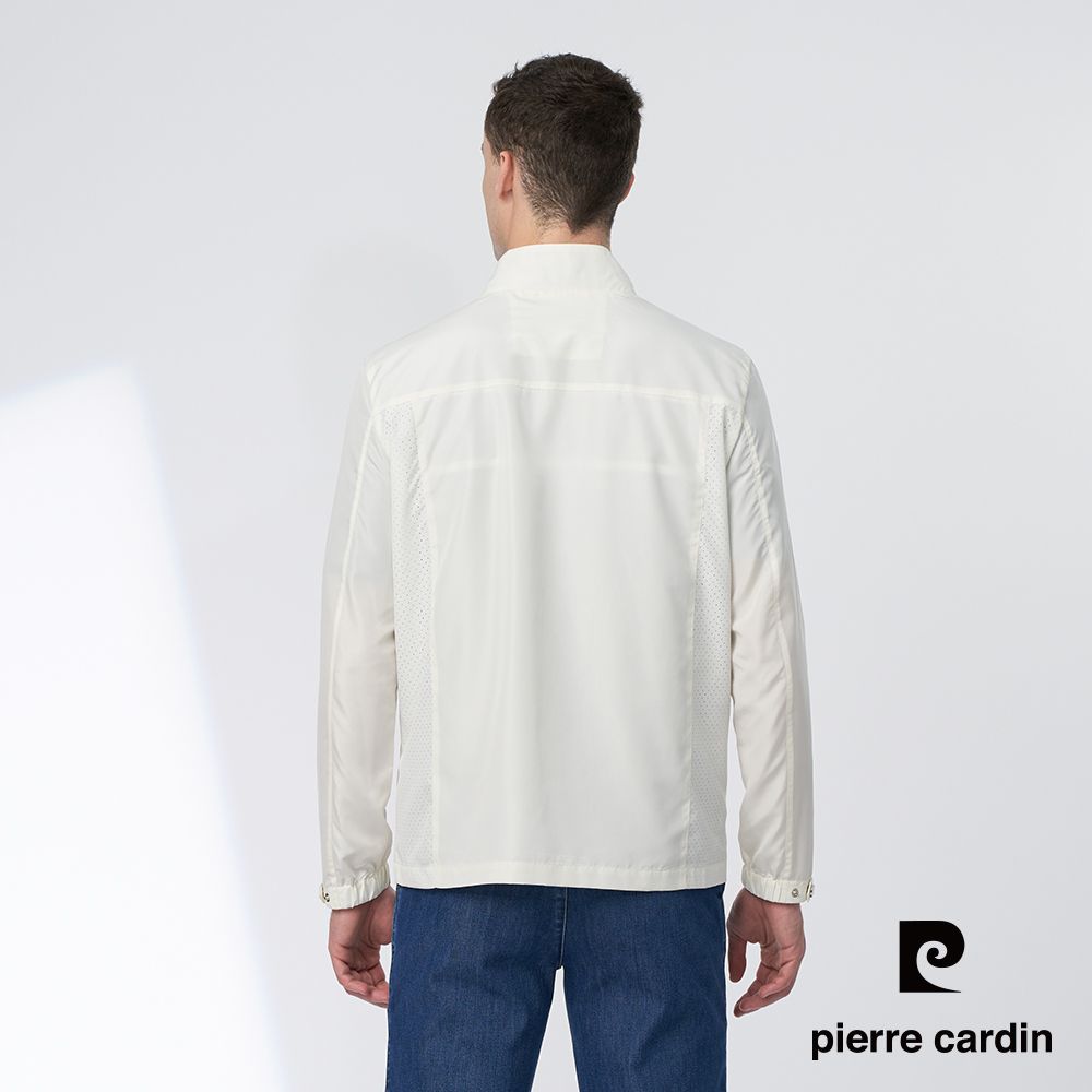 Pierre Cardin 皮爾卡登 男款 都會休閒素色立領薄夾克-米白色 (5247601-90)