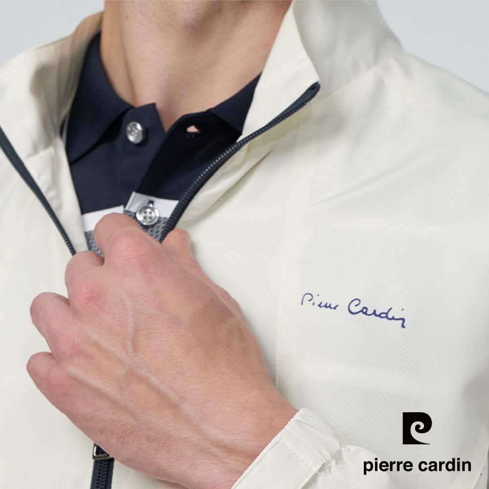 Pierre Cardin 皮爾卡登 男款 都會休閒素色立領薄夾克-米白色 (5247601-90)